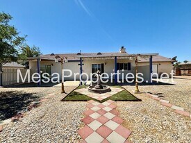 21172 Cabernet Ln in Apple Valley, CA - Building Photo