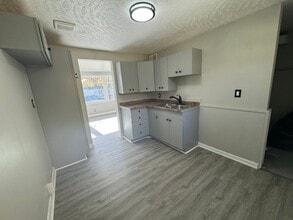 4660 Redick Ave in Omaha, NE - Building Photo - Building Photo