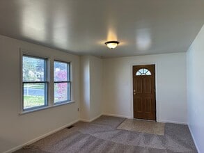 219 Redwood St in Harrisburg, PA - Building Photo - Building Photo