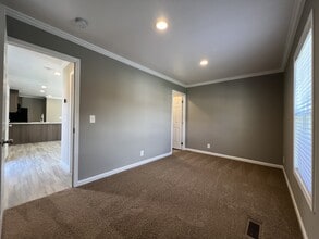 71 W Sourwood Dr in Browns Summit, NC - Building Photo - Building Photo