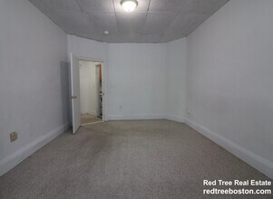 411 Huntington Ave, Unit 1 in Boston, MA - Foto de edificio - Building Photo