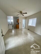 5011 W Cermak Rd in Cicero, IL - Building Photo - Building Photo