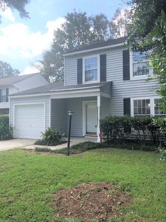 2028 Wild Flower Ln in Charleston, SC - Building Photo
