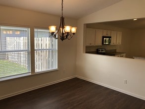 76083 Deerwood Dr in Yulee, FL - Building Photo - Building Photo