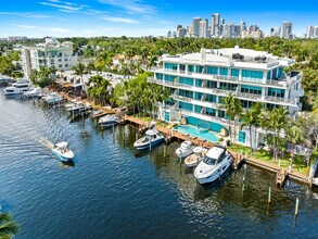 444 Hendricks Isle in Fort Lauderdale, FL - Building Photo - Building Photo