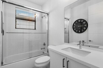 8227 Oceanus Dr in Boca Raton, FL - Building Photo - Building Photo