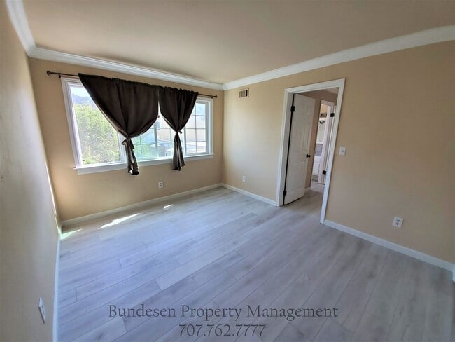 3048 Yulupa Ave in Santa Rosa, CA - Building Photo - Building Photo