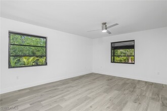 6147 English Oaks Ln in Naples, FL - Building Photo - Building Photo
