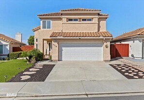 3718 Via Las Villas in Oceanside, CA - Building Photo
