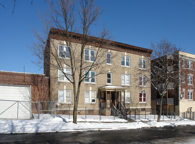 128 Madison St in Hartford, CT - Building Photo - Building Photo