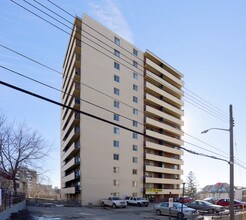 Avalon Apartments in Edmonton, AB - Building Photo - Building Photo