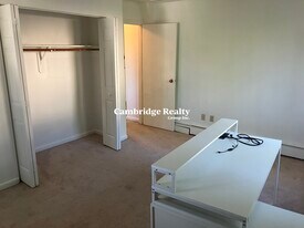 42 Belmont St in Somerville, MA - Building Photo