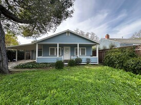 643 18th Ave in Menlo Park, CA - Building Photo