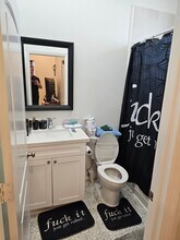 2178 NW 47th St in Miami, FL - Building Photo - Building Photo