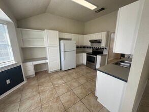 2305 Stratford Dr in Temple, TX - Building Photo - Building Photo