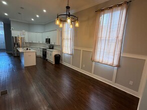 217 W 36th St in Savannah, GA - Building Photo - Building Photo