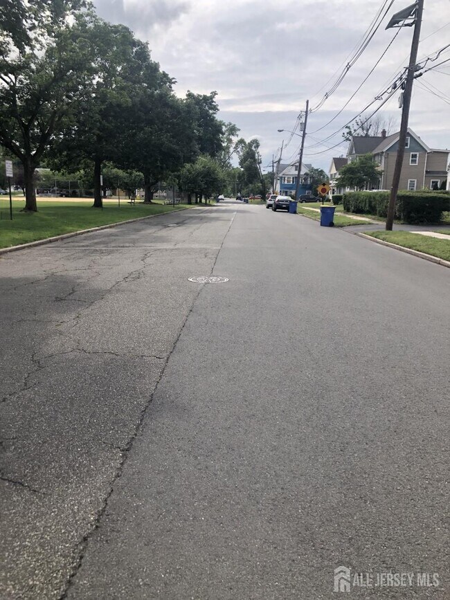 162 High St in South Bound Brook, NJ - Building Photo - Building Photo