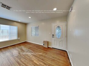 12476 Adelphia Ave in San Fernando, CA - Foto de edificio - Building Photo