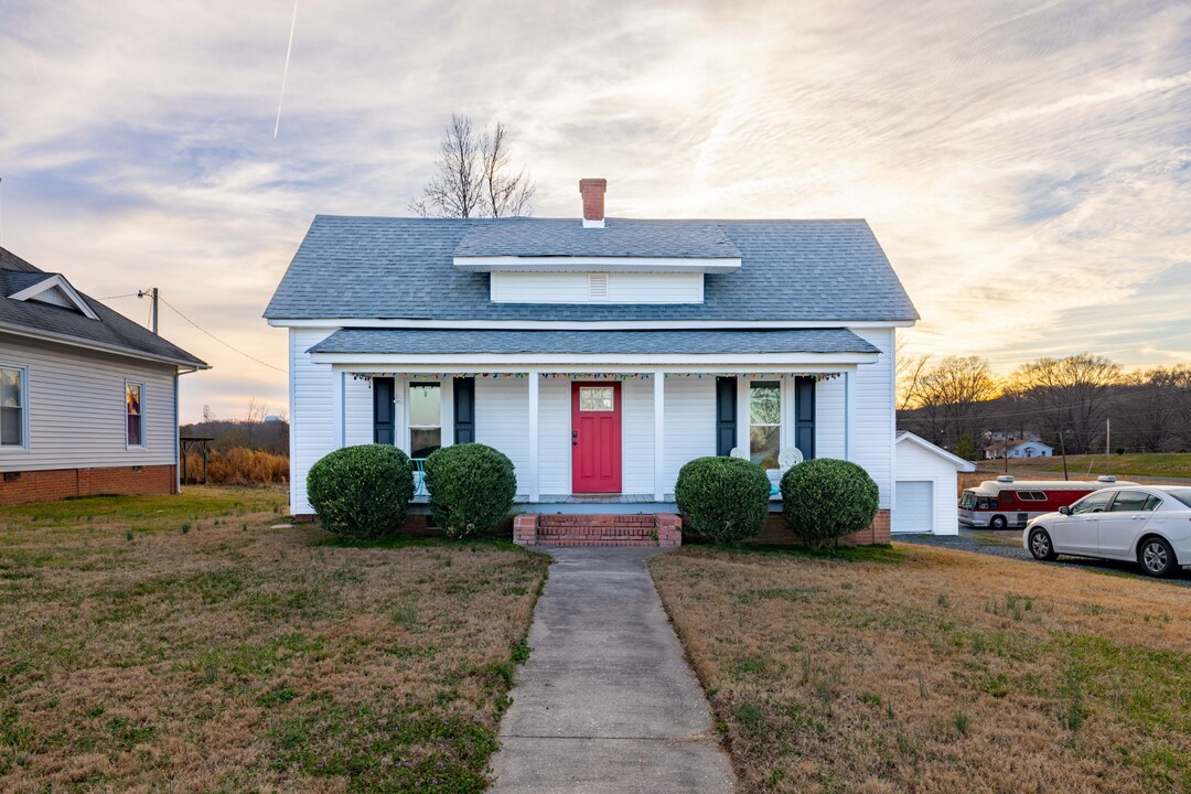 1511 Ash St in Albemarle, NC - Building Photo