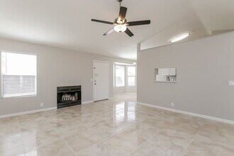 8023 W Krall St in Glendale, AZ - Building Photo - Building Photo