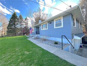 4055 Bristol Rd in Clinton, NY - Building Photo - Building Photo