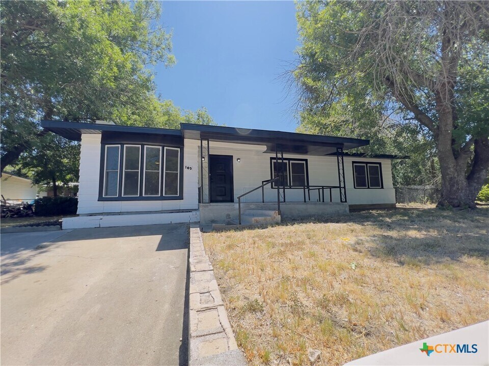 105 Nauert St in Copperas Cove, TX - Building Photo