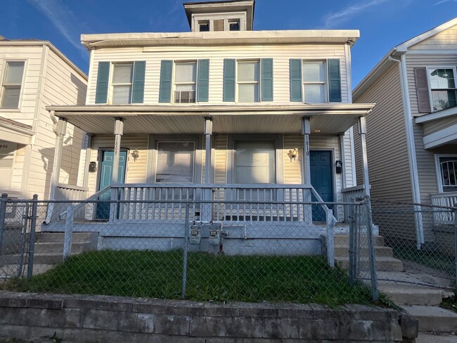 property at 1808-1810-1810 S 6th St