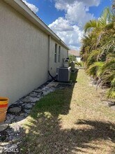 2637 NW 1st St in Cape Coral, FL - Foto de edificio - Building Photo