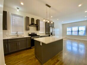 3426 W Melrose St in Chicago, IL - Building Photo - Building Photo