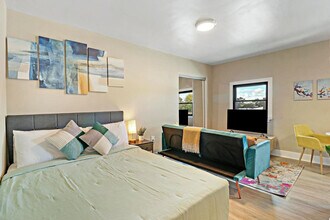 5009 Columbia Ave in Lisle, IL - Building Photo - Building Photo