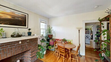15 Glenville Ave, Unit 2 in Boston, MA - Building Photo - Building Photo