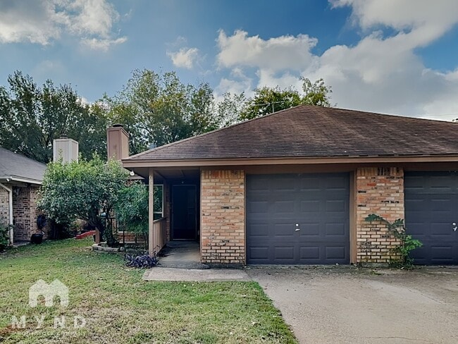 property at 6518 Oak Forest Ct