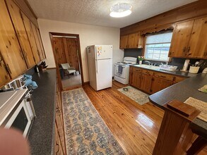 12477 N Old Moneta Rd in Moneta, VA - Building Photo - Building Photo