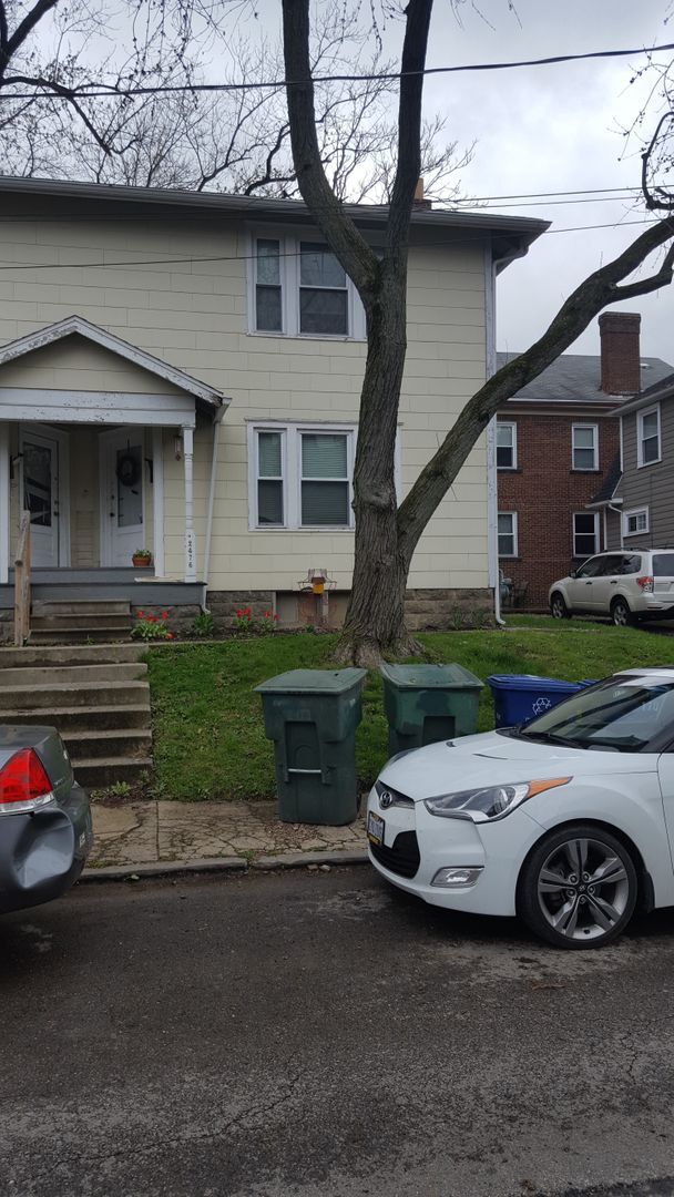 2476 Adams Ave in Columbus, OH - Building Photo - Building Photo