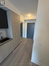 5858 Yonge St in Toronto, ON - Building Photo - Building Photo