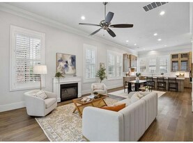 5001 Meridian Ln in Addison, TX - Building Photo