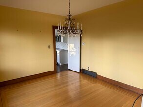 5701 30th Ave NE in Seattle, WA - Building Photo - Building Photo