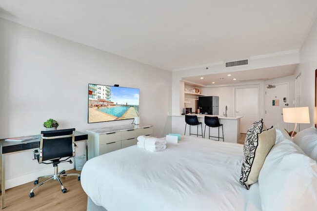 2889 McFarlane Rd, Unit SI ID1504062P in Miami, FL - Building Photo - Building Photo