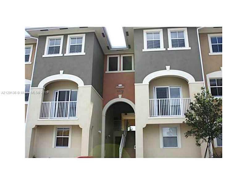 10870 NW 88th Ter, Unit 205 in Miami, FL - Foto de edificio