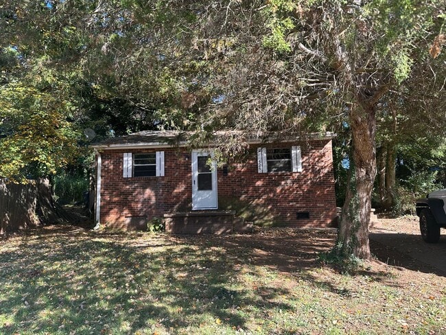 property at 525 N Graham Ave