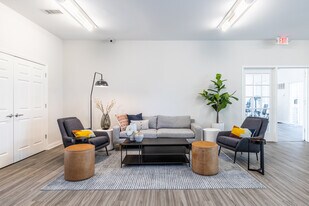 Annapolis Roads Apartments in Annapolis, MD - Building Photo