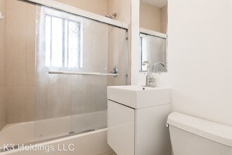 932 Irolo St in Los Angeles, CA - Building Photo - Building Photo