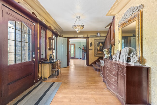 2260 5th Ave in Youngstown, OH - Building Photo - Building Photo