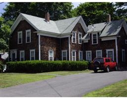 43 School St in Middleboro, MA - Foto de edificio