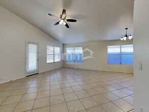 17112 N Melissa Ln in Surprise, AZ - Foto de edificio - Building Photo