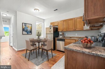 1132 W Nevada St in Philadelphia, PA - Building Photo - Building Photo