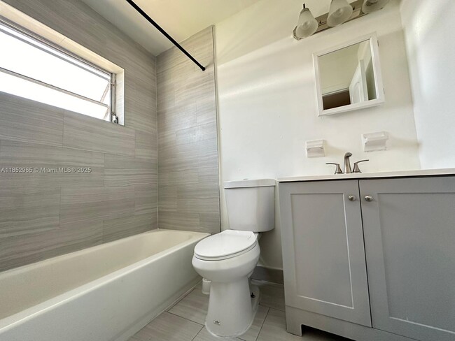 property at 1942 Thomas St