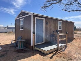 4319 N County Rd 1130 in Midland, TX - Building Photo