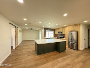 11827 N 35th St in Phoenix, AZ - Building Photo - Building Photo