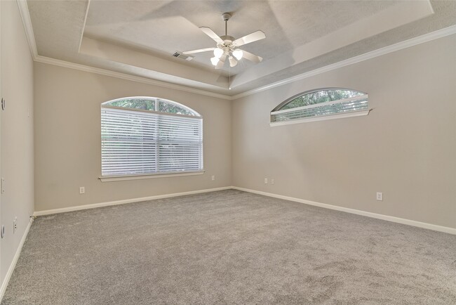 property at 7 Raindance Ct